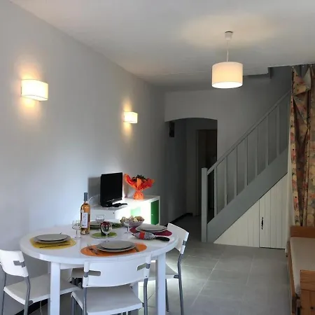 Апартаменты Mezzanine Avec Jardin Privatif, Parking Et Clim - Saint-raphael - Fr-1-226a-81 Сен-Рафаэль