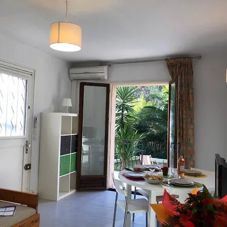 Mezzanine Avec Jardin Privatif, Parking Et Clim - Saint-raphaël - Fr-1-226a-81 Saint-Raphaël